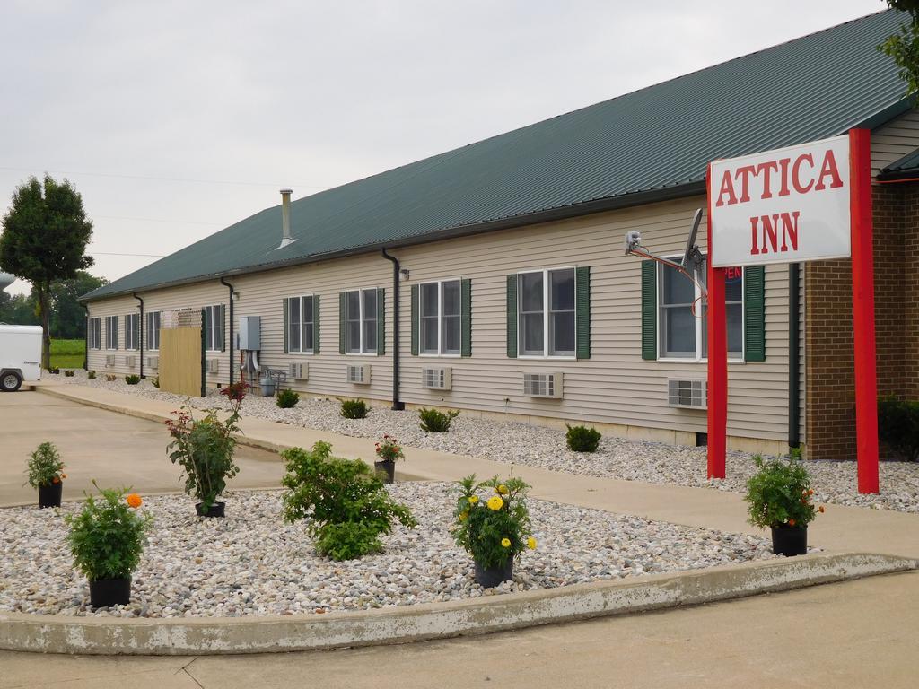 Attica Inn Exteriör bild